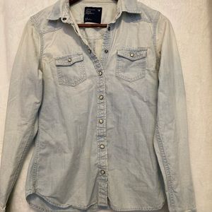 American Eagle Outfitters button up top